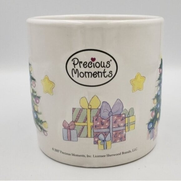 Precious Moments Large Christmas Mug 3D Raised Images 2007 20 Ounce - Picture 4 of 13